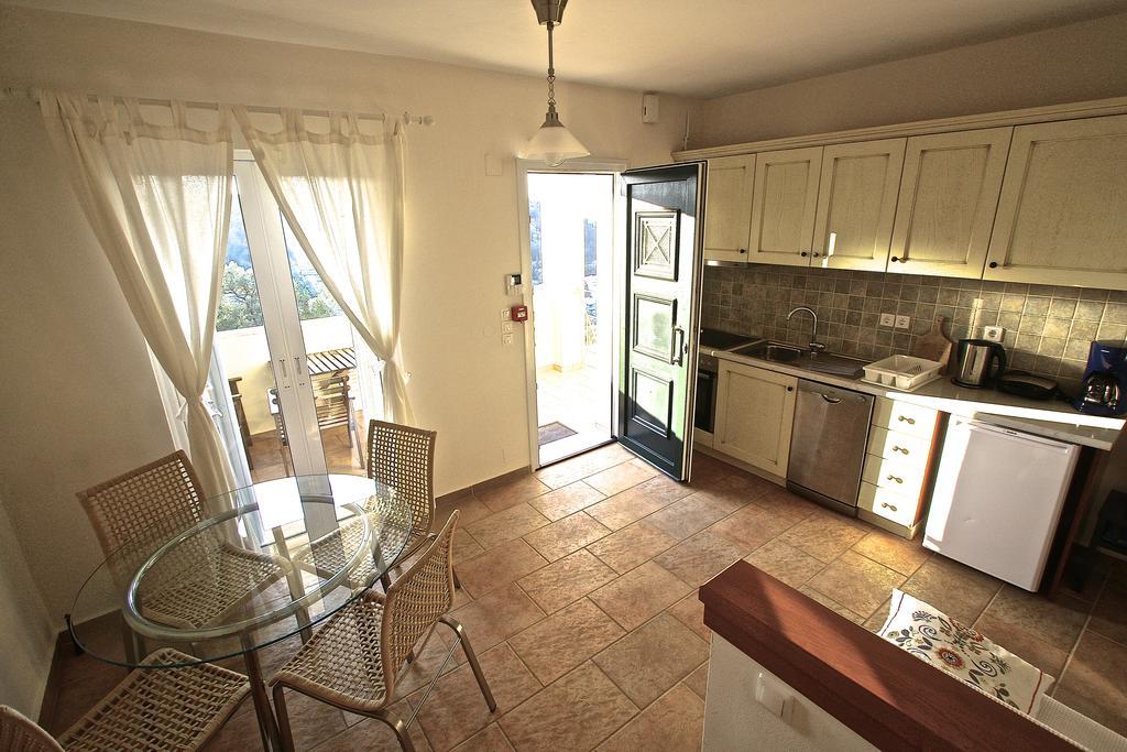 Agios Nikitas View Villa Exterior photo